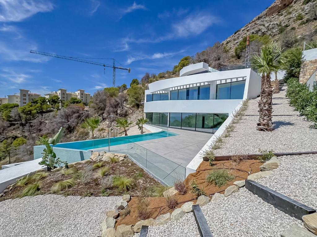 4 bed villas in Altea
