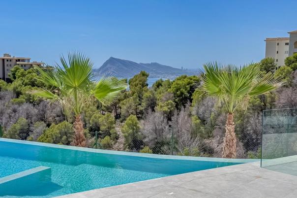 4 bed villas in Altea