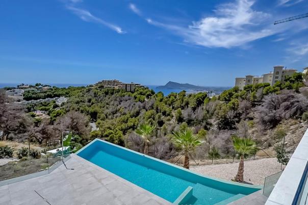 4 bed villas in Altea