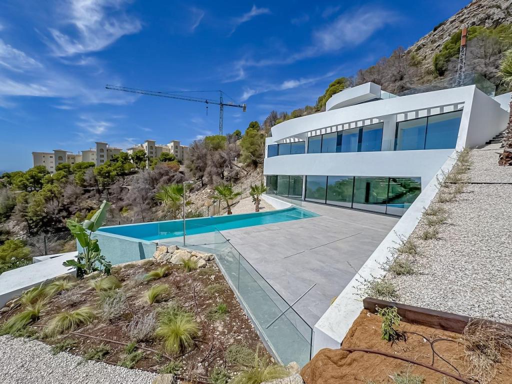 4 bed villas in Altea