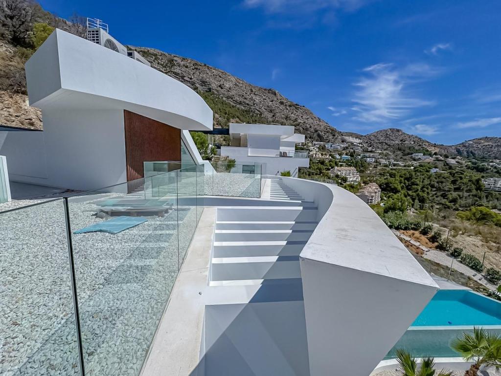 4 bed villas in Altea