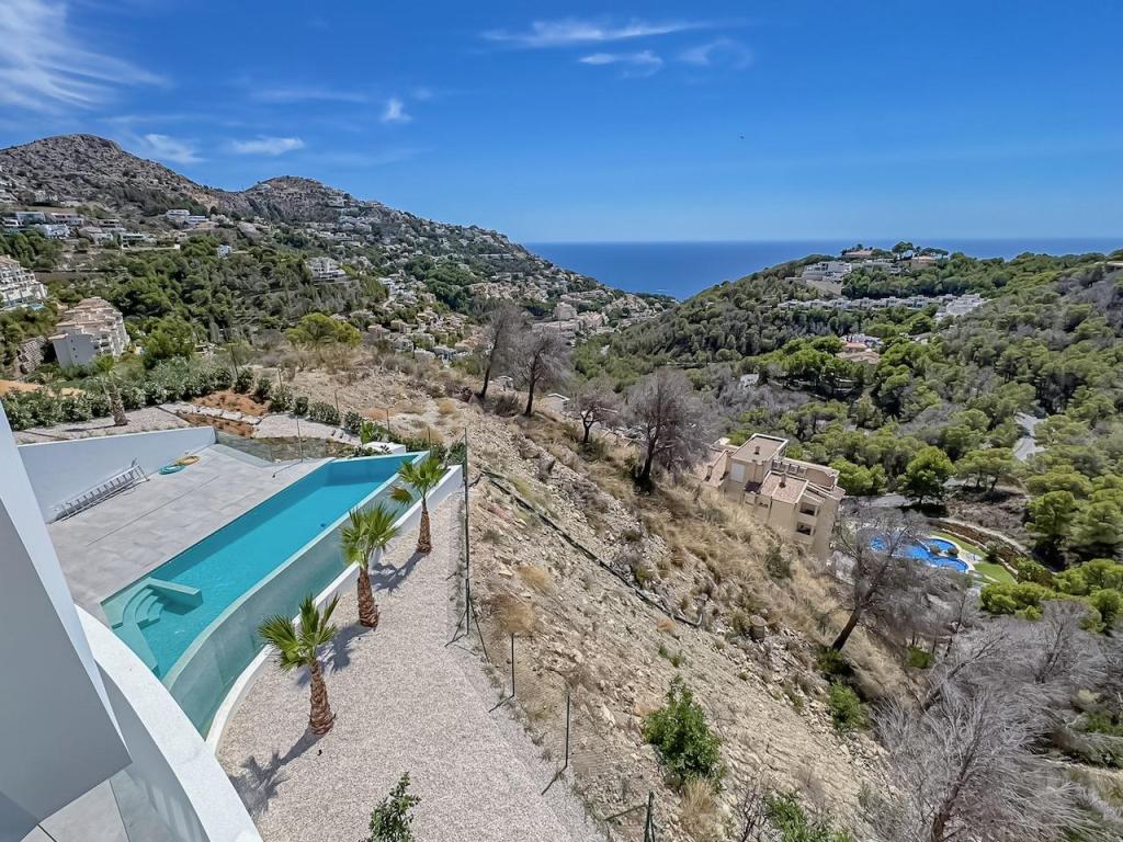 4 bed villas in Altea
