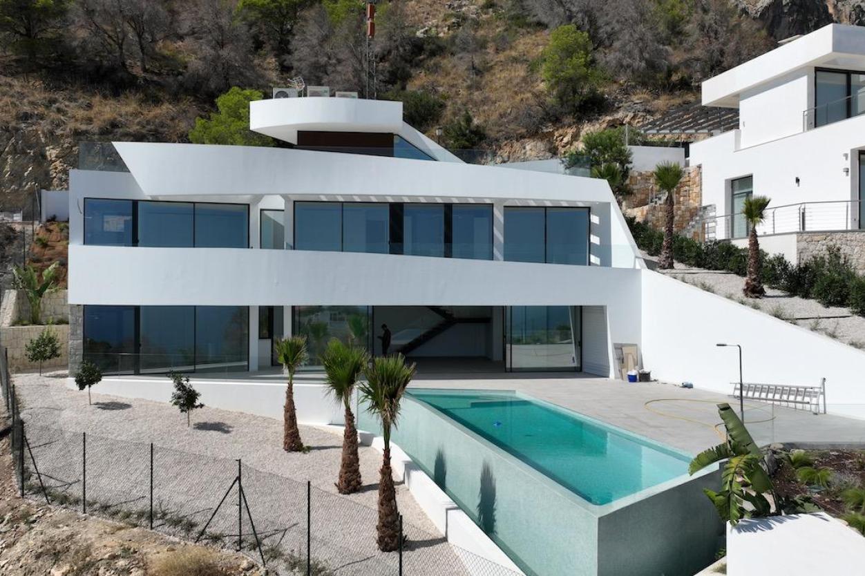 4 bed villas in Altea
