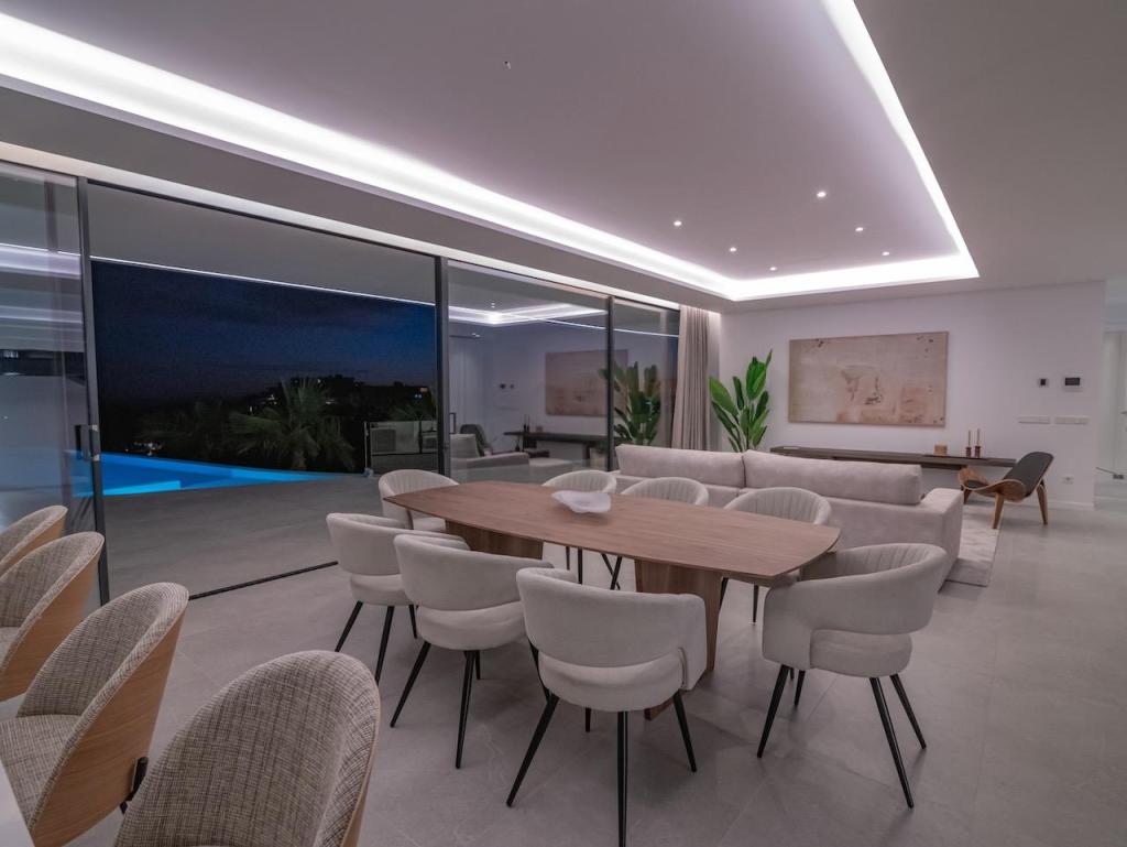 4 bed villas in Altea