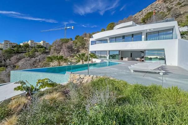 4 bed villas in Altea