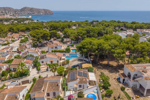 2 bed villas in Moraira