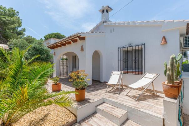 2 bed villas in Moraira