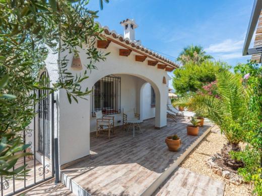 2 bed villas in Moraira