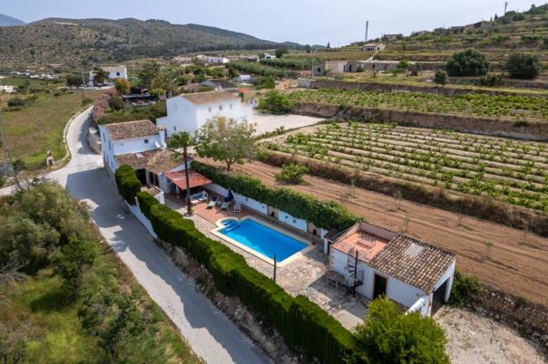 4 bed finca in Teulada