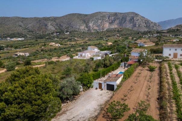 4 bed finca in Teulada