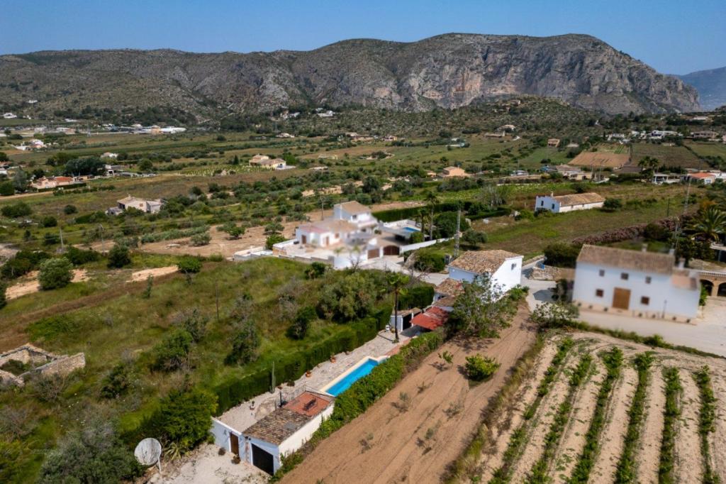 4 bed finca in Teulada