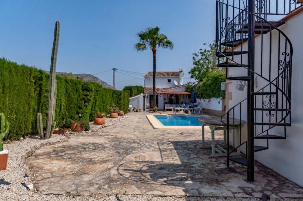 4 bed finca in Teulada