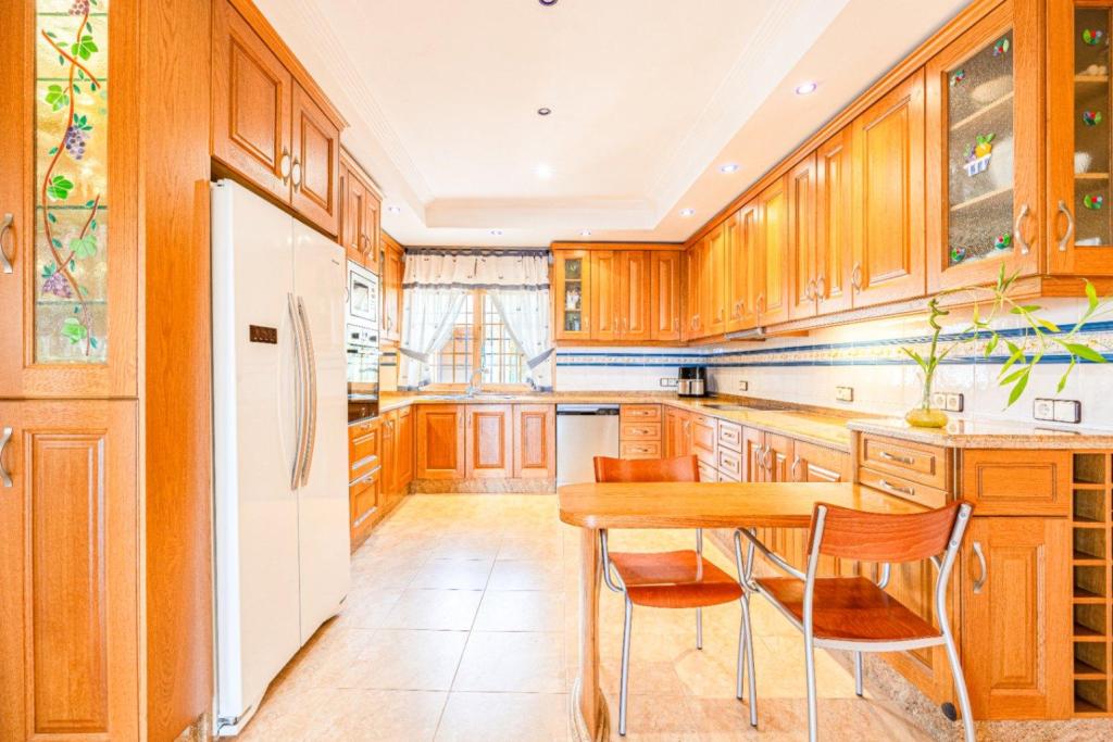 6 bed villa in Altea