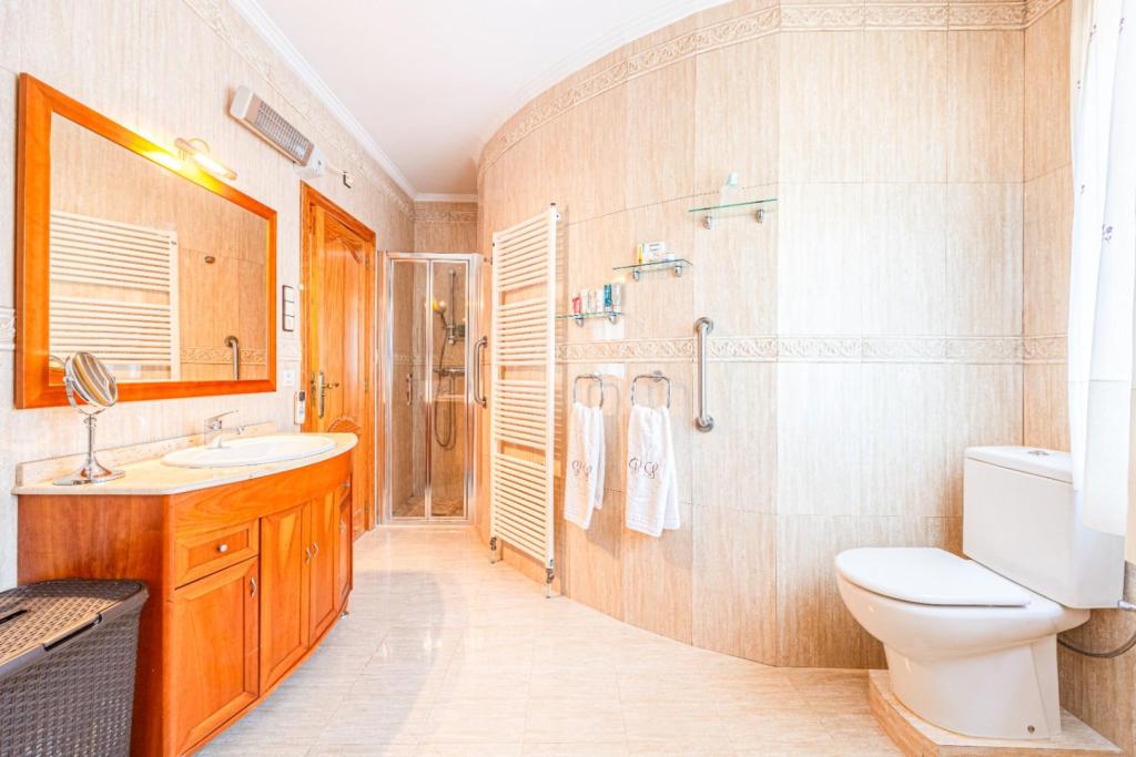 6 bed villa in Altea