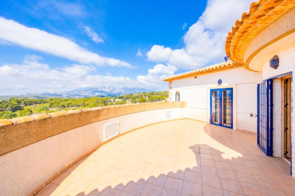 6 bed villa in Altea