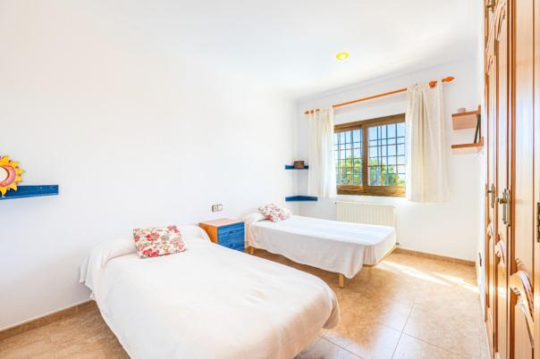 6 bed villa in Altea