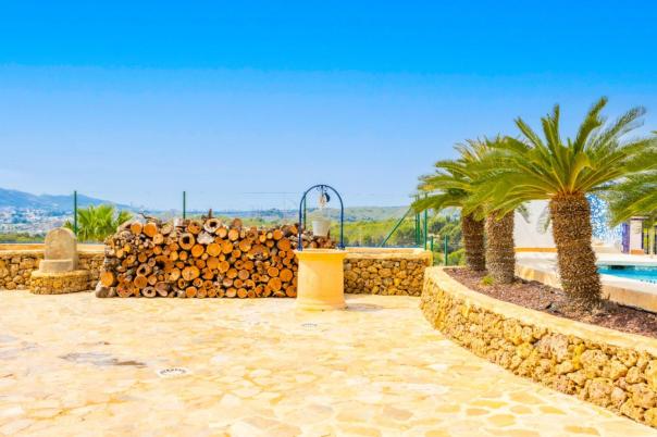 6 bed villa in Altea