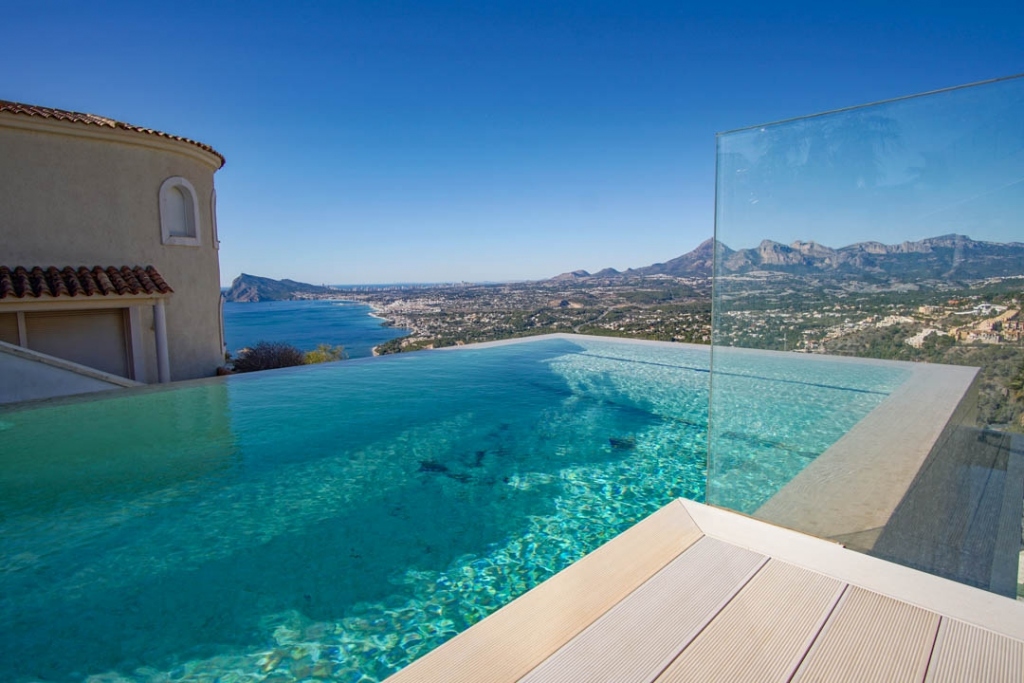 6 bed villa in Altea