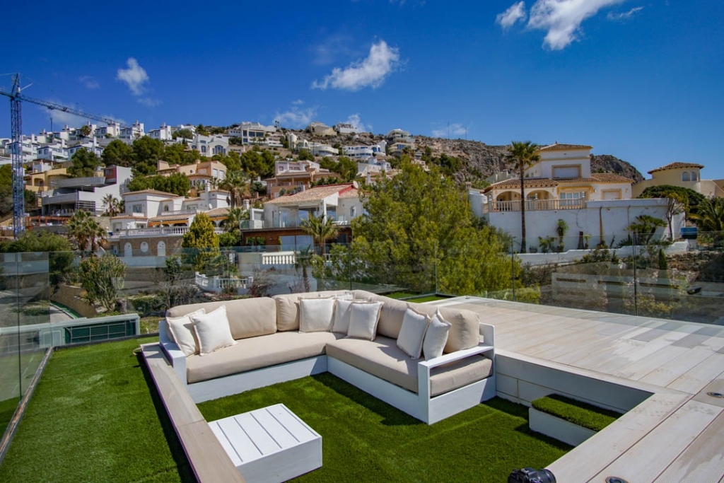 6 bed villa in Altea