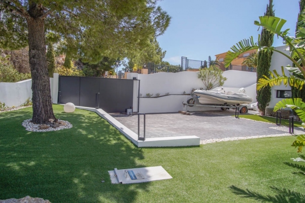 6 bed villa in Altea