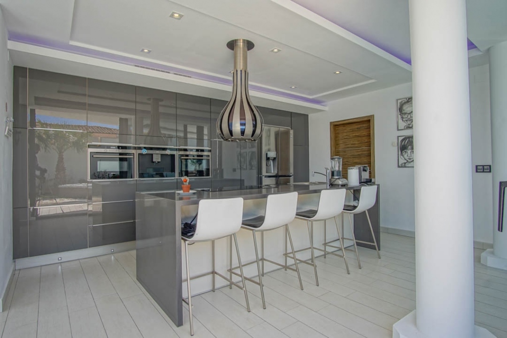 6 bed villa in Altea