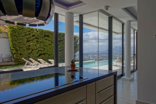 6 bed villa in Altea