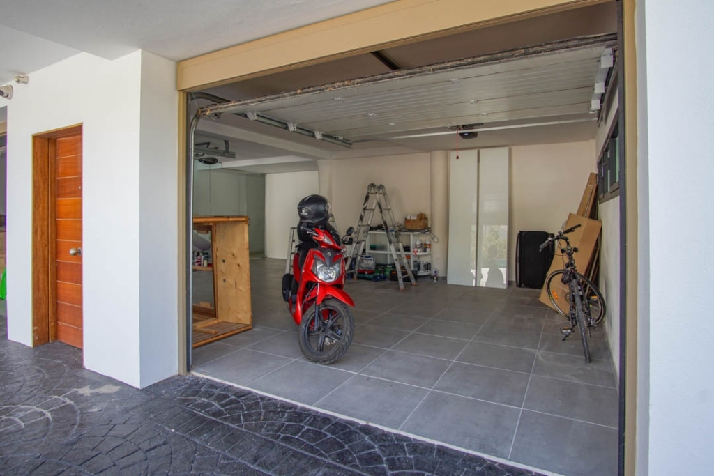 6 bed villa in Altea