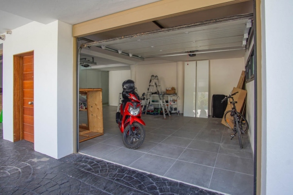 6 bed villa in Altea