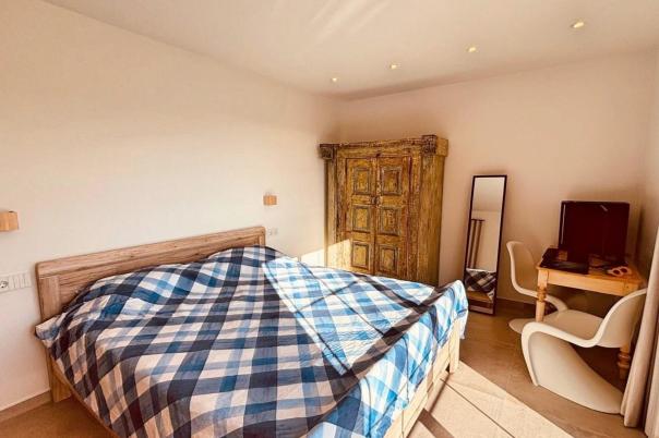 5 bed villas in Altea