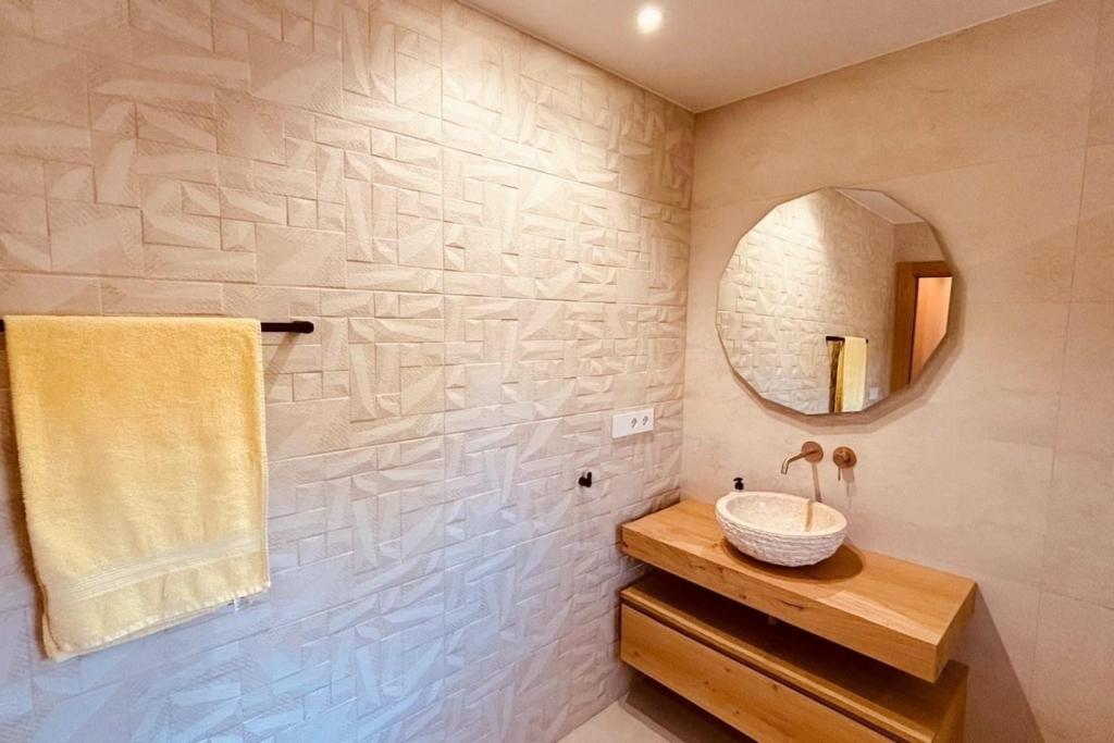 5 bed villas in Altea