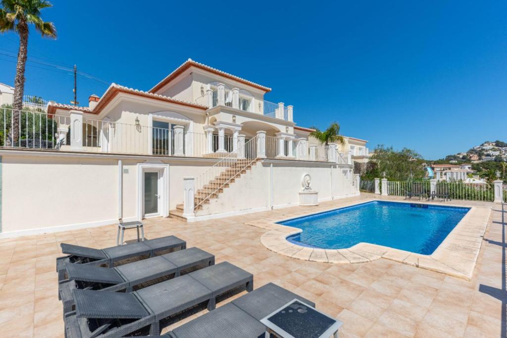 4 bed villa in Moraira
