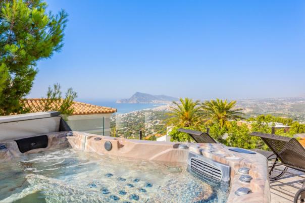 3 bed villa in Altea