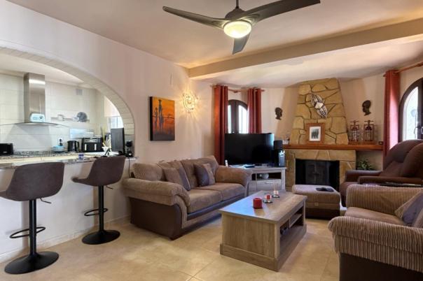 4 bed villa in Teulada