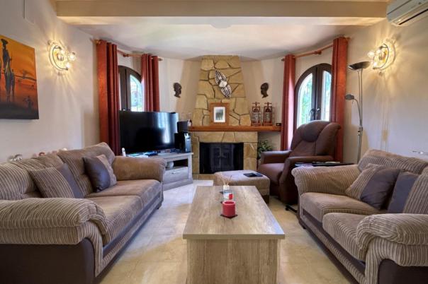 4 bed villa in Teulada