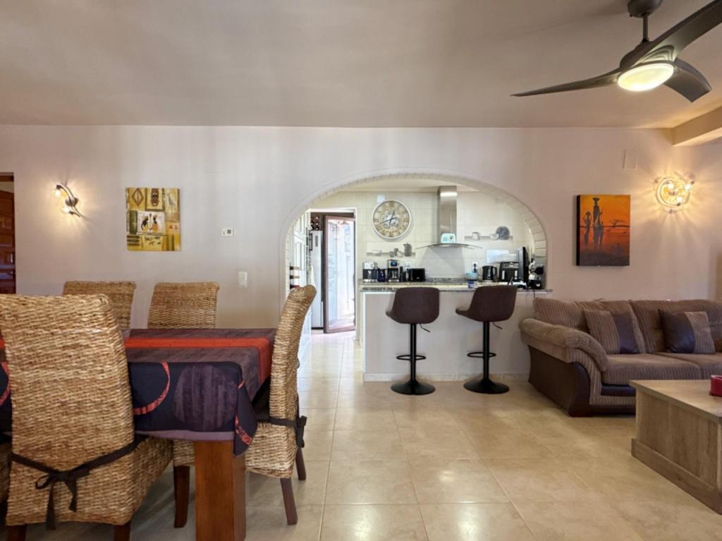 4 bed villa in Teulada