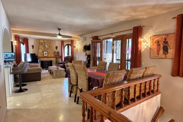 4 bed villa in Teulada
