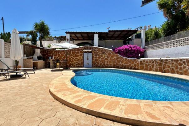 4 bed villa in Teulada