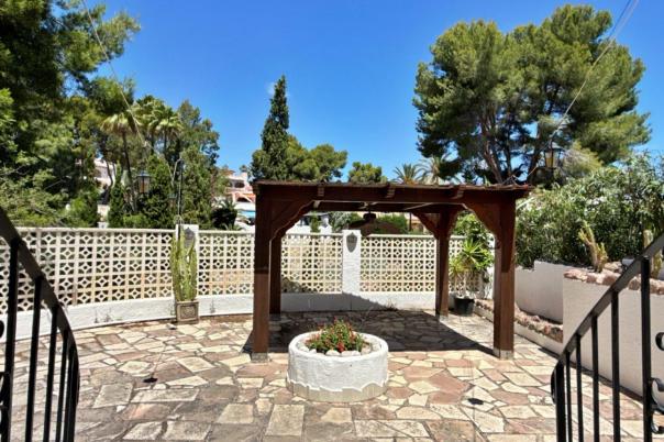 4 bed villa in Teulada