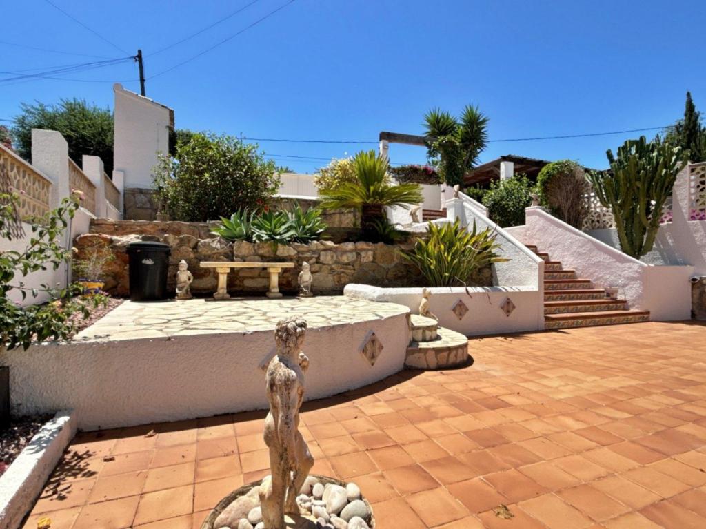 4 bed villa in Teulada