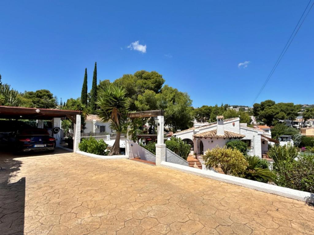 4 bed villa in Teulada