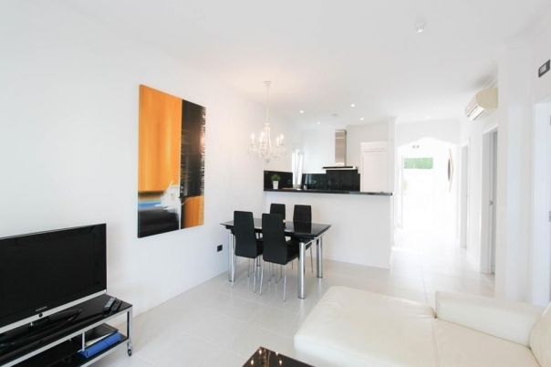 2 bed apartment in Benissa