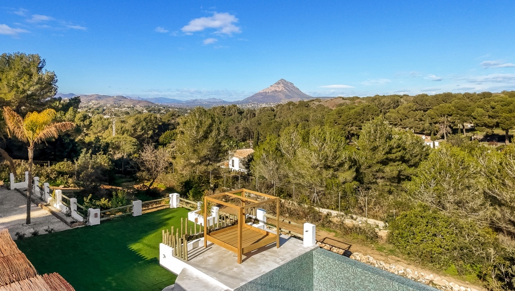 5 bed villa in Xàbia