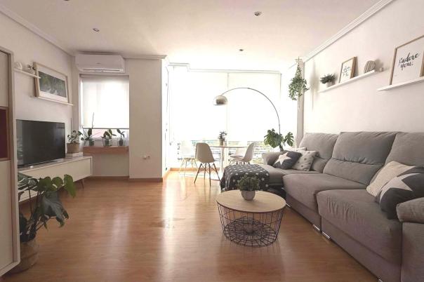 2 bed apartment in Alicante/Alacant