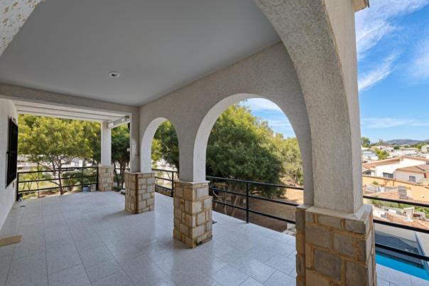 3 bed villas in Moraira