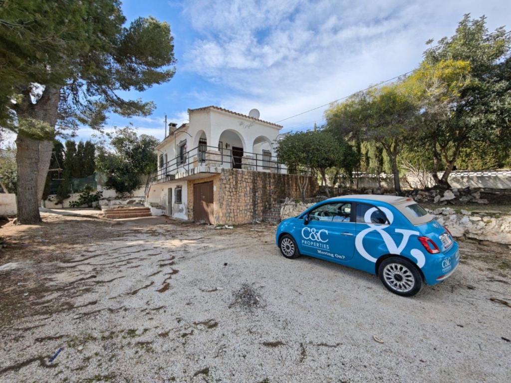 3 bed villas in Moraira