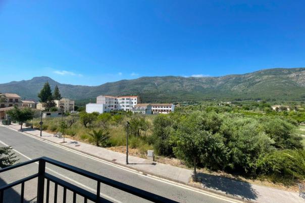 2 bed apartment in Parcent