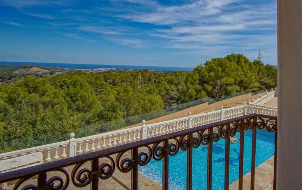 8 bed villa in La Nucía