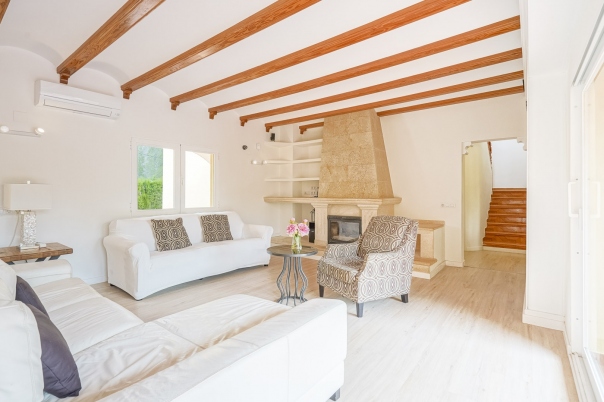 4 bed villa in Gata de Gorgos