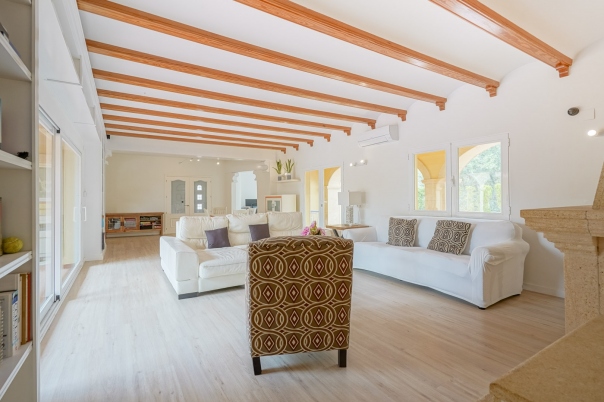 4 bed villa in Gata de Gorgos