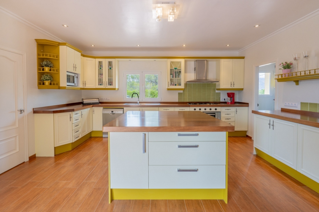 4 bed villa in Gata de Gorgos